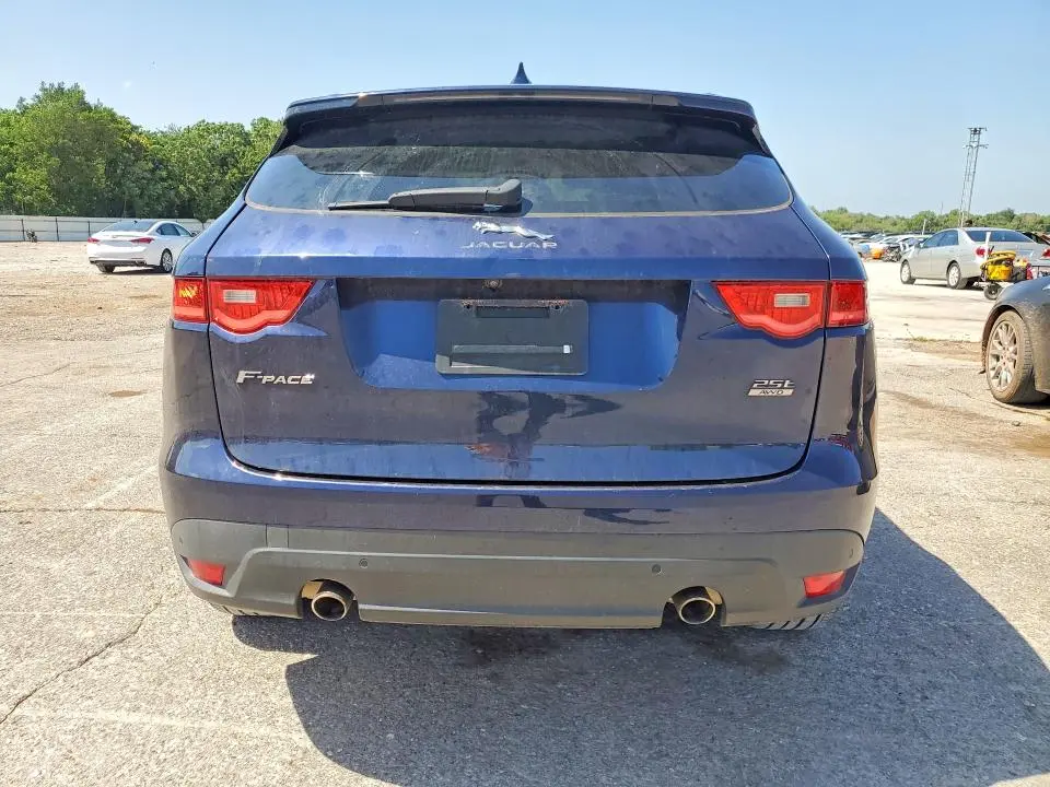 2018 JAGUAR F-PACE   