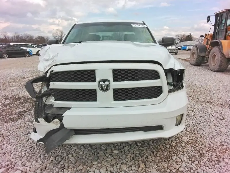 2013 RAM 1500 ST  