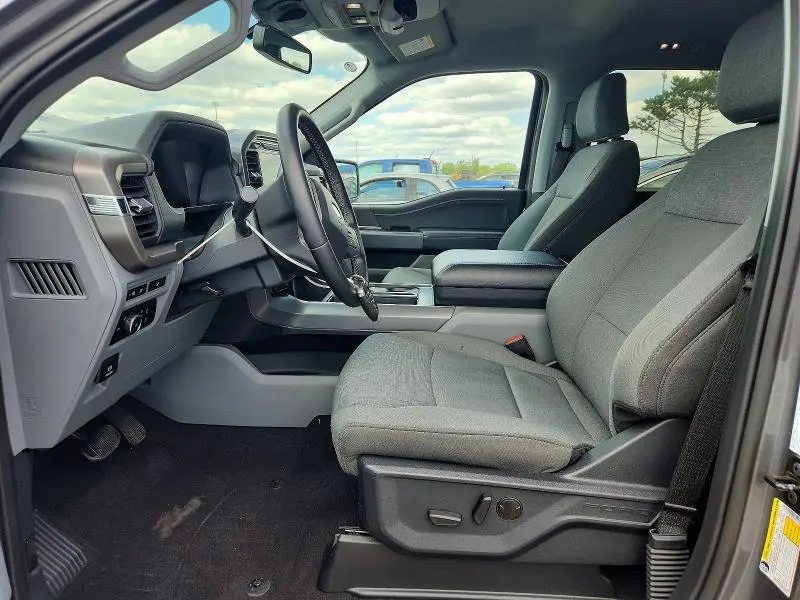2024 FORD F150 XLT  