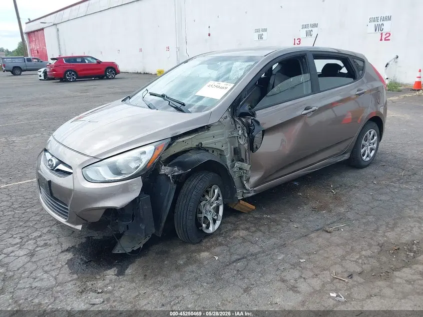 2014 HYUNDAI ACCENT GS