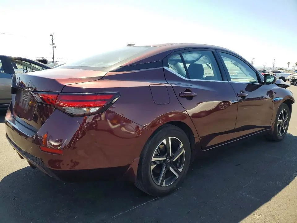 2025 NISSAN SENTRA SV  
