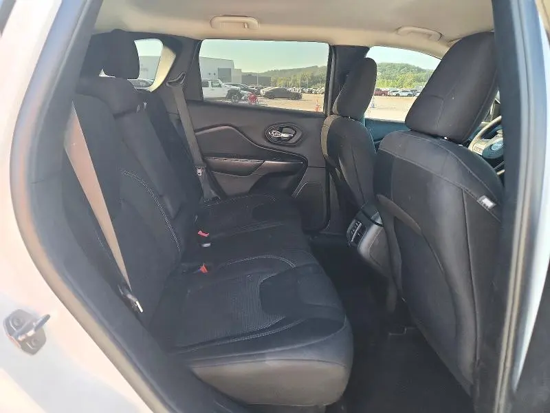 2020 JEEP CHEROKEE LATITUDE  