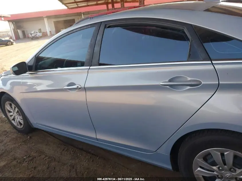 2012 HYUNDAI SONATA GLS