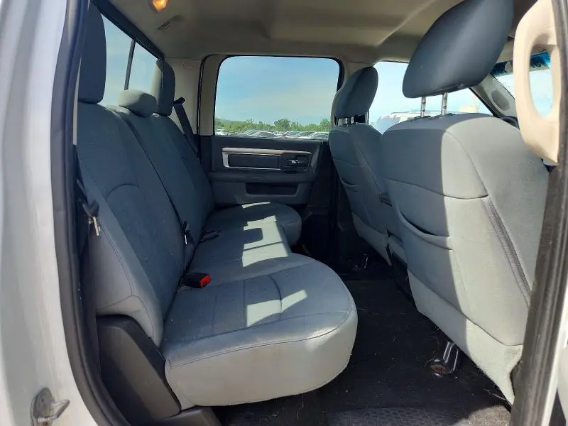 2013 RAM 1500 SLT  