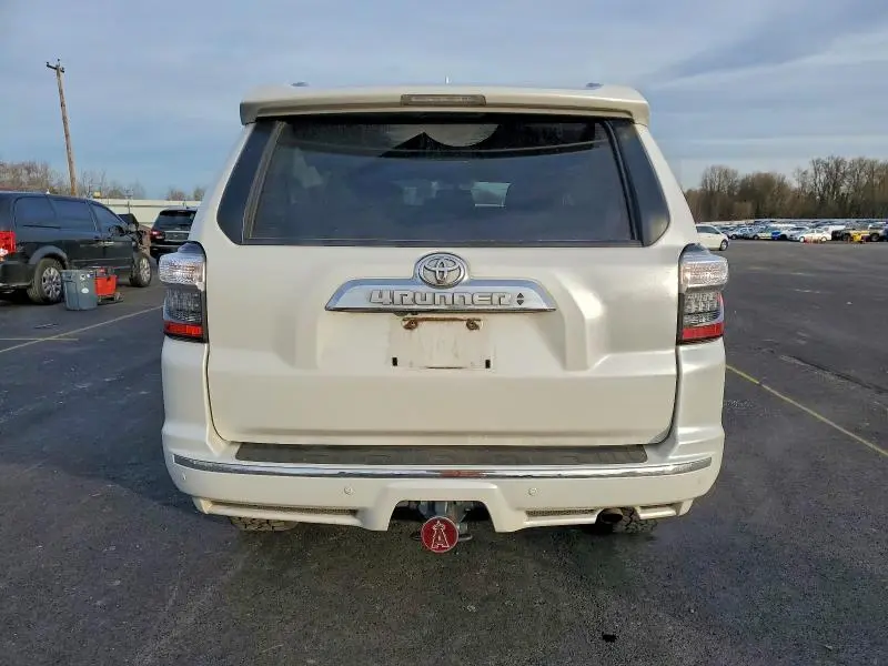 2018 TOYOTA 4RUNNER SR5/SR5 PREMIUM  