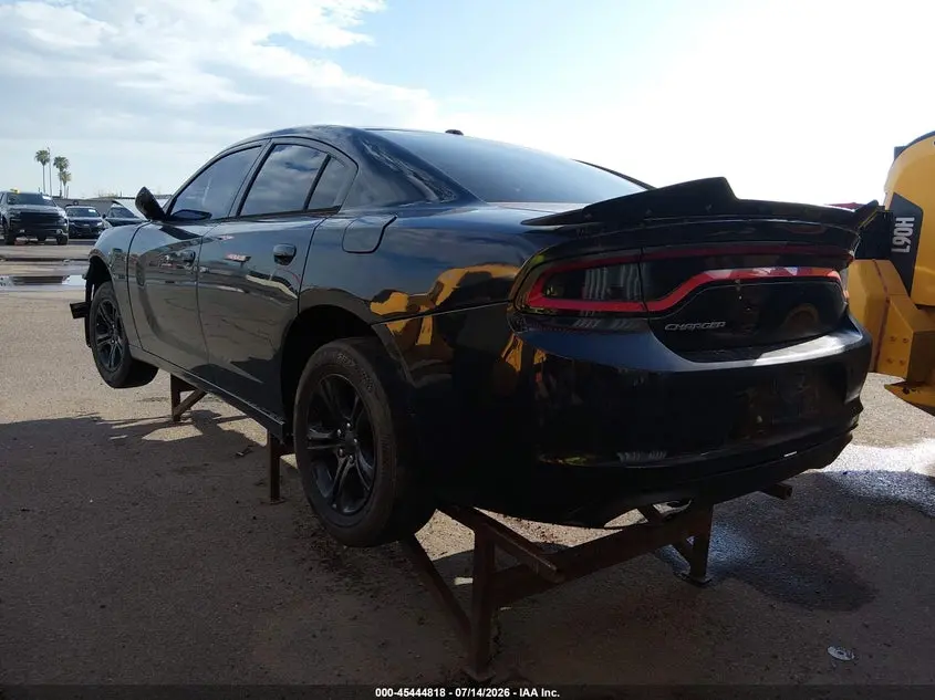 2015 DODGE CHARGER SE