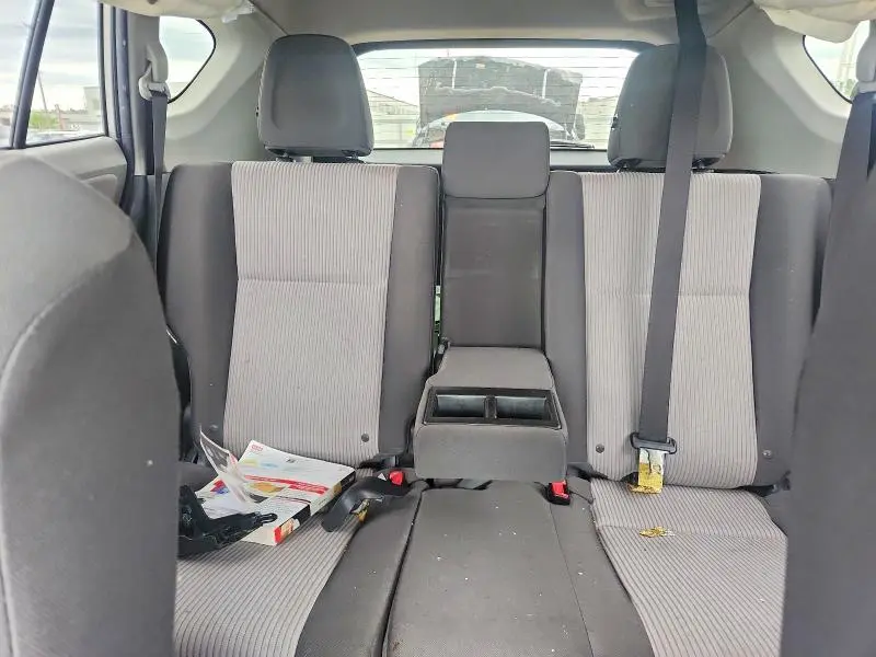 2013 TOYOTA RAV4 LE  