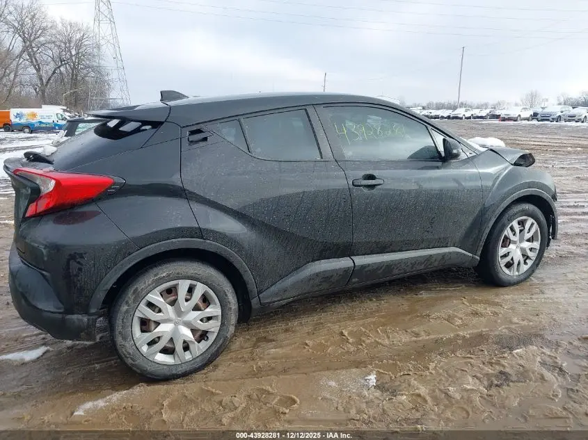2019 TOYOTA C-HR LE
