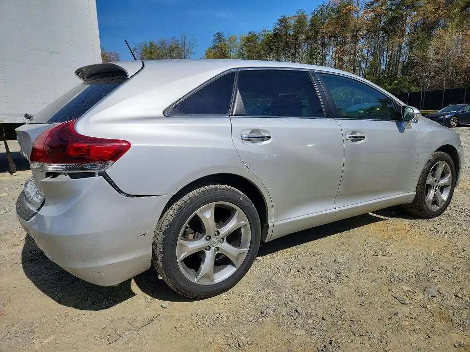 2013 TOYOTA VENZA XLE  