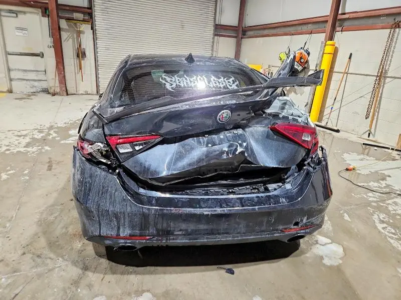 2017 ALFA ROMEO GIULIA Q4  