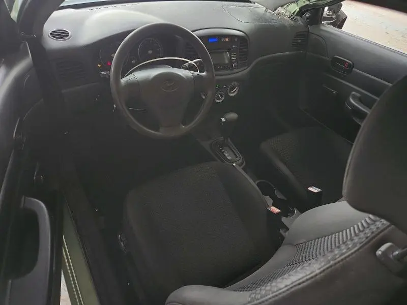 2011 HYUNDAI ACCENT GL  