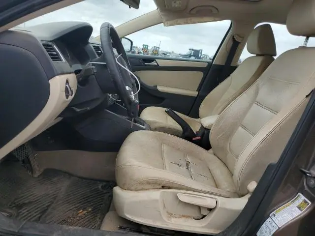 2012 VOLKSWAGEN JETTA SE  