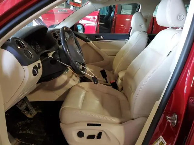 2013 VOLKSWAGEN TIGUAN S  