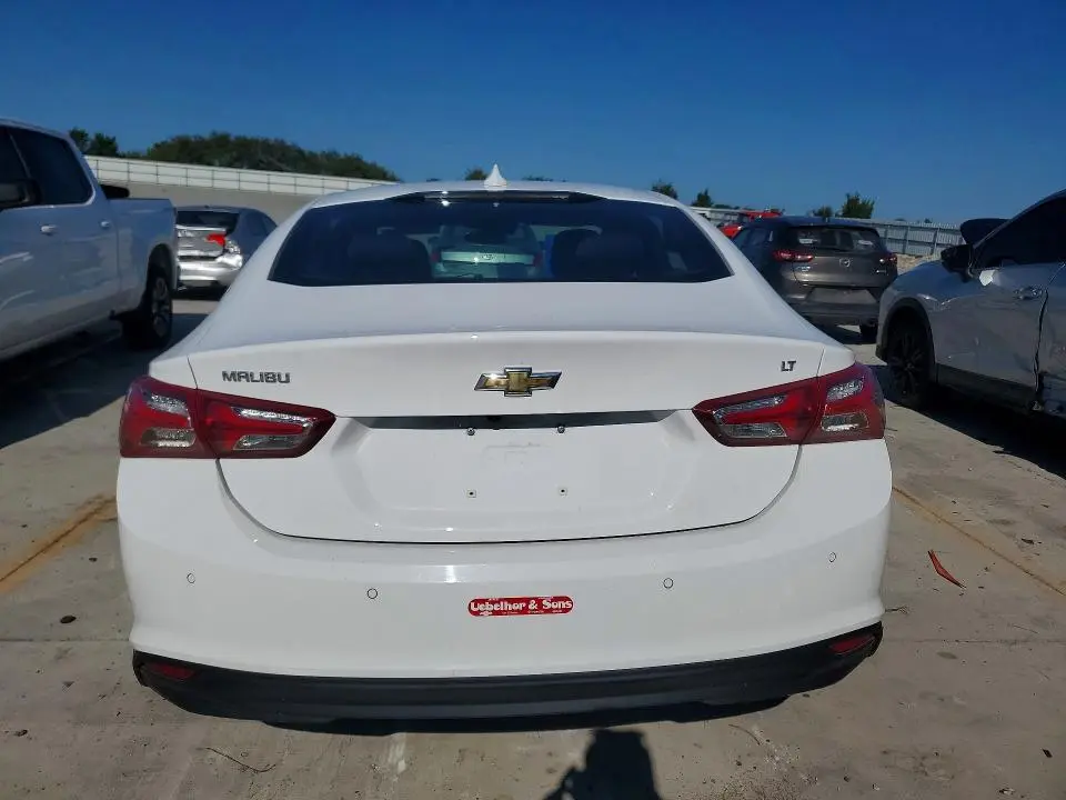 2021 CHEVROLET MALIBU LT  