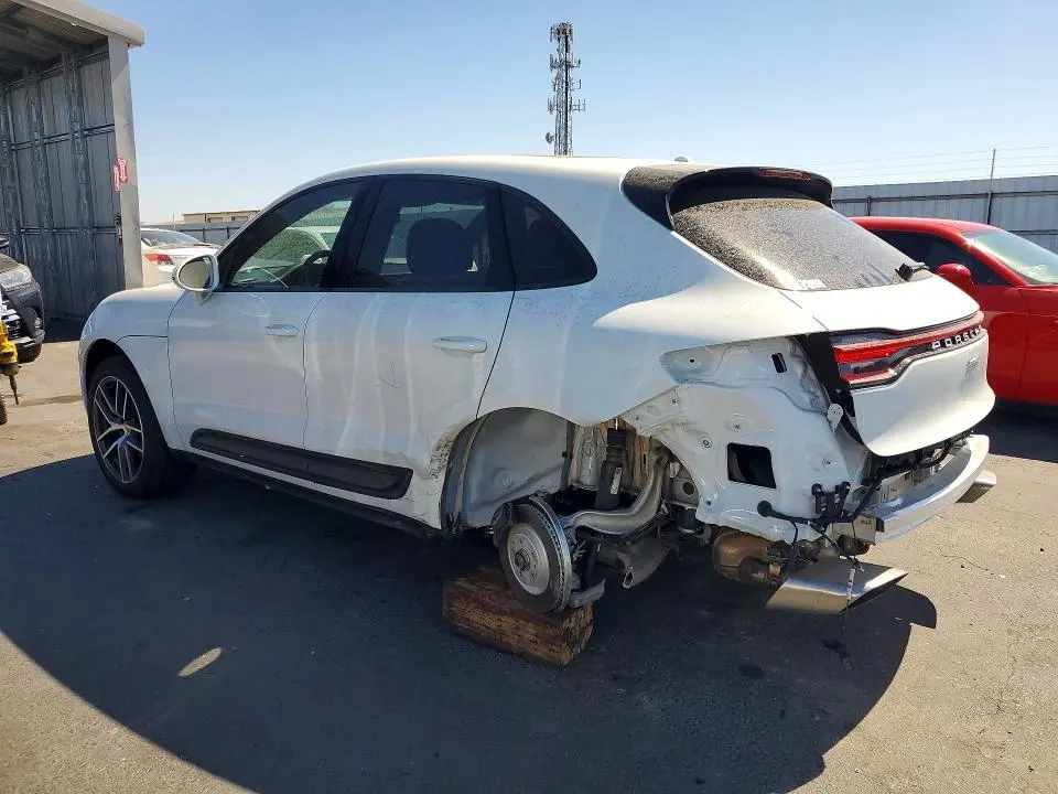 2026 PORSCHE MACAN BASE/T  