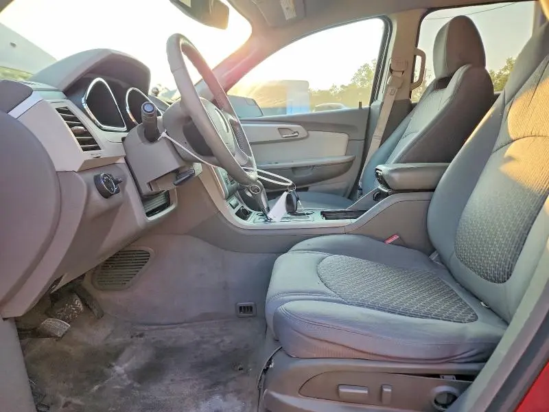 2011 CHEVROLET TRAVERSE LT  