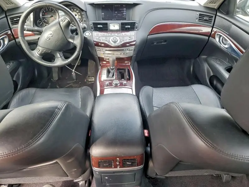 2018 INFINITI Q70L 3.7 LUXE  