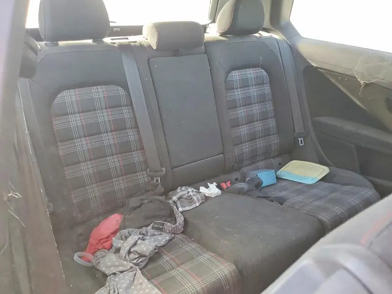 2016 VOLKSWAGEN GTI S/SE  