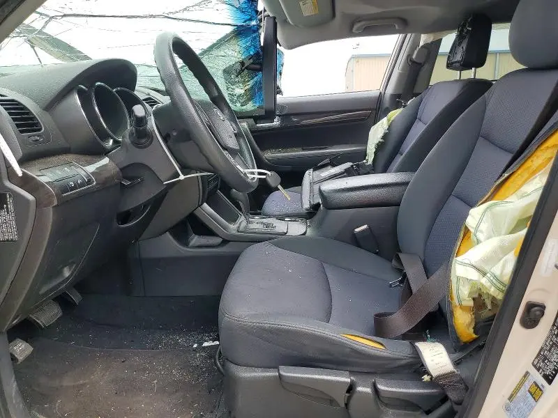 2012 KIA SORENTO LX  