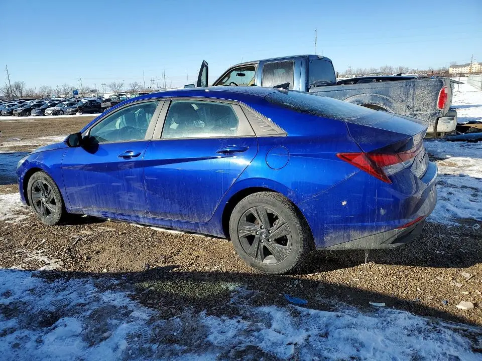 2023 HYUNDAI ELANTRA SEL  