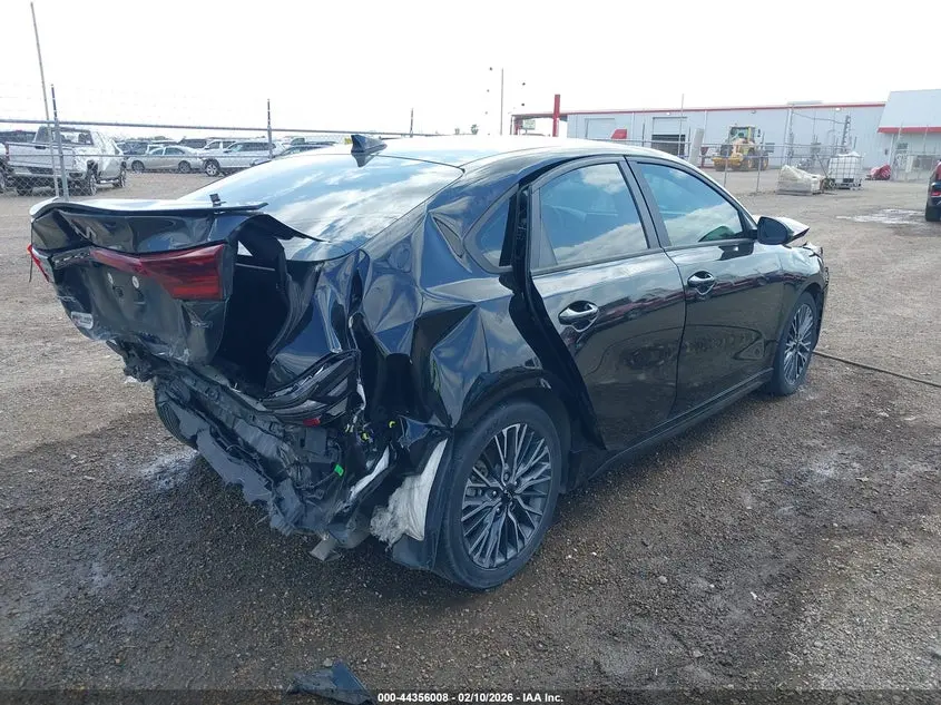 2024 KIA FORTE GT-LINE