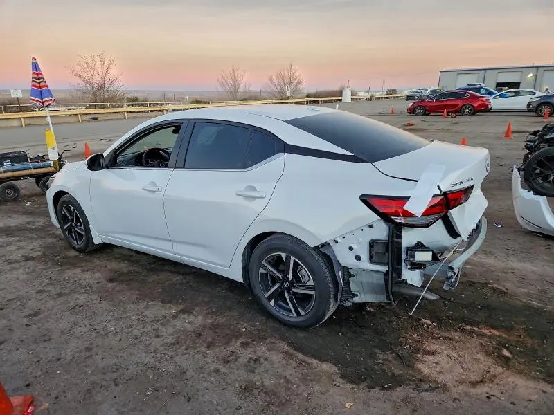 2025 NISSAN SENTRA SV  