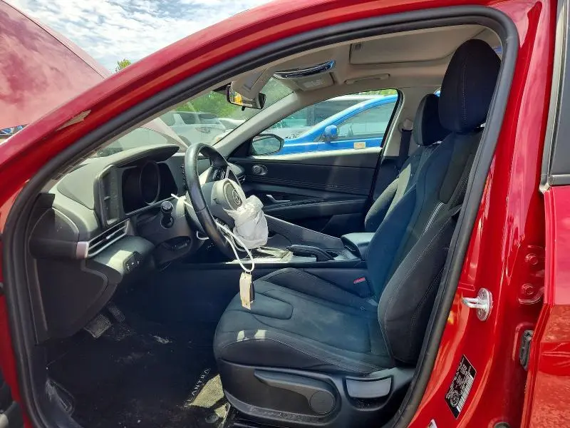2022 HYUNDAI ELANTRA SEL  