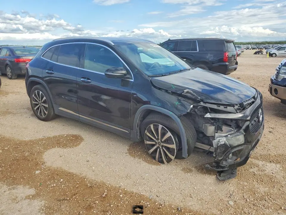 2021 MERCEDES-BENZ GLA 250  