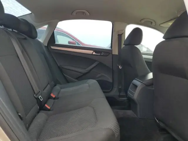 2015 VOLKSWAGEN PASSAT S  