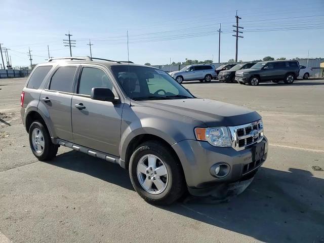 2012 FORD ESCAPE XLT