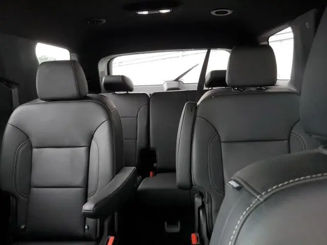 2022 CHEVROLET TRAVERSE LT  