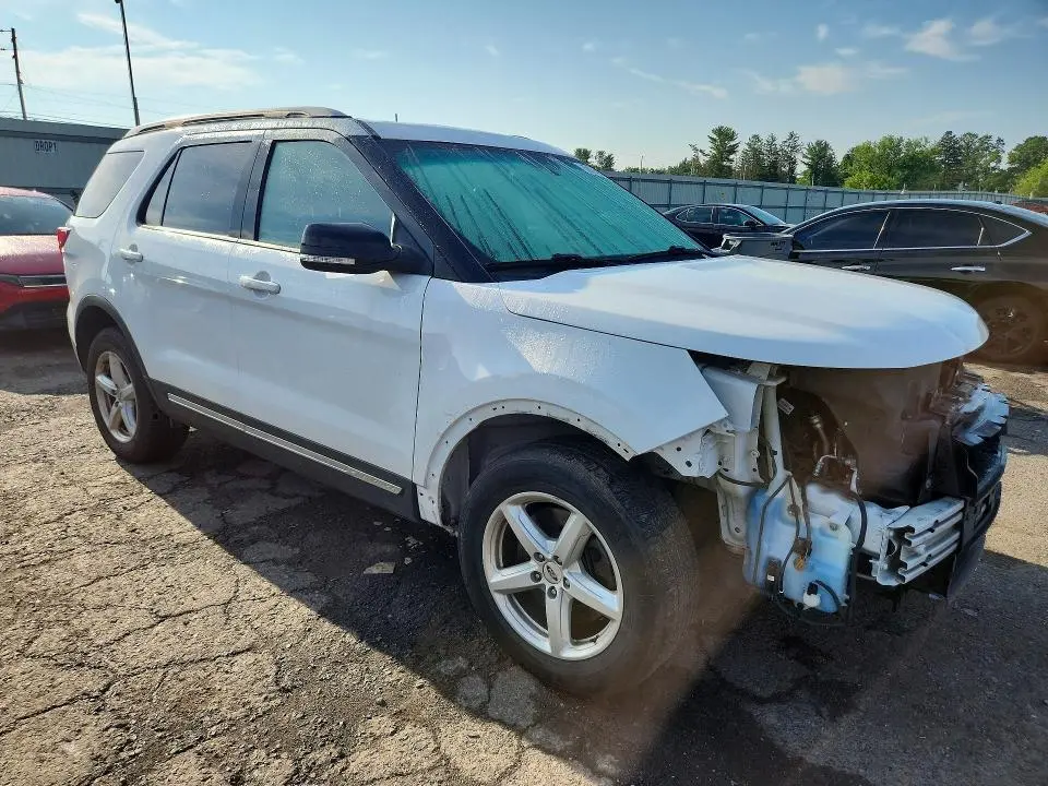 2016 FORD EXPLORER XLT  