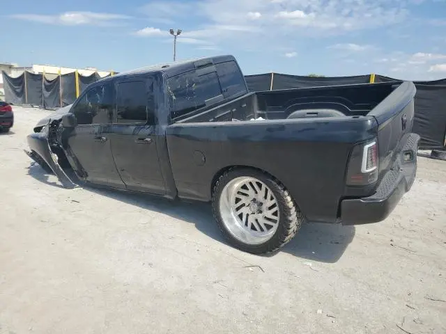 2016 RAM 1500 SLT
