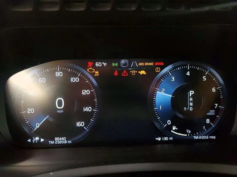 2019 VOLVO XC90 T6 MOMENTUM  