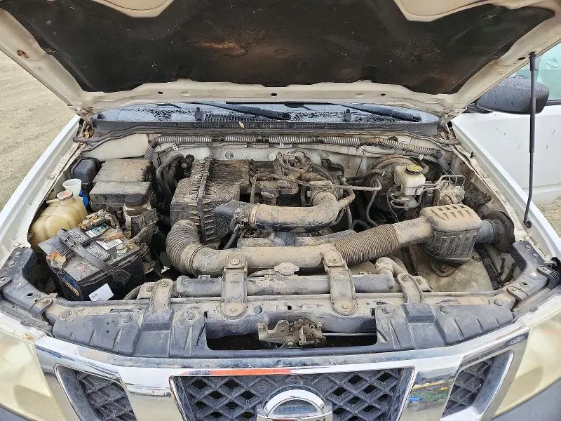 2012 NISSAN FRONTIER S  