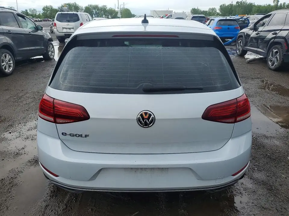 2018 VOLKSWAGEN E-GOLF SEL PREMIUM  