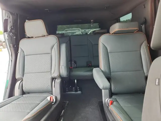 2025 GMC YUKON AT4  