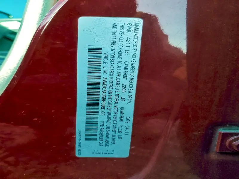 2011 VOLKSWAGEN JETTA SE  