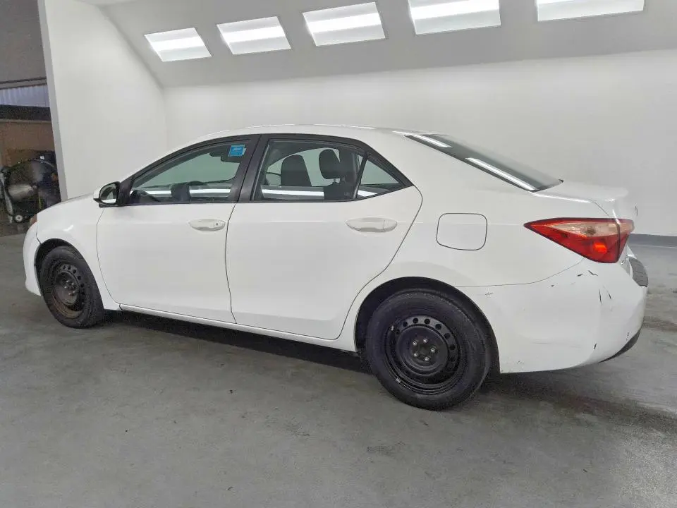 2019 TOYOTA COROLLA LE  