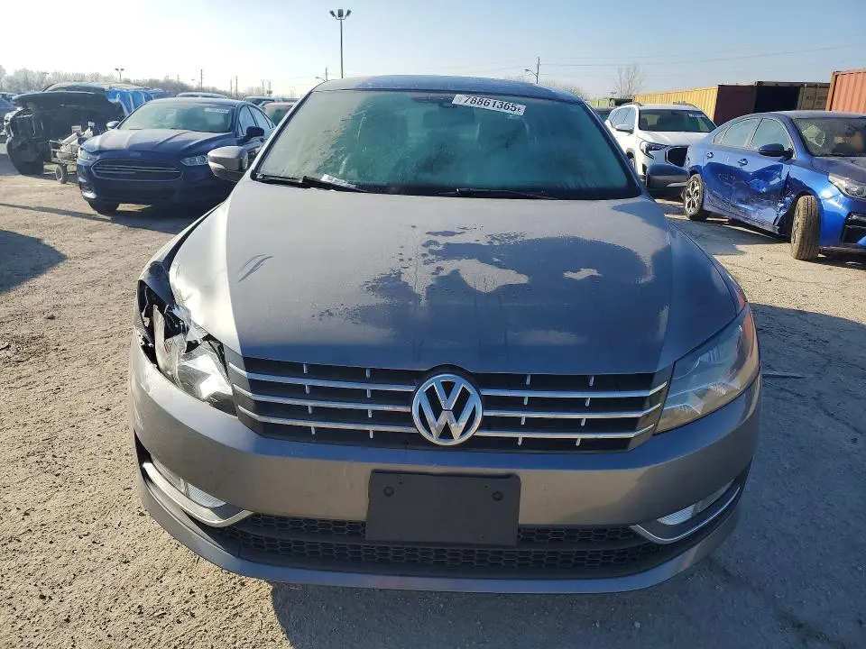 2015 VOLKSWAGEN PASSAT S  