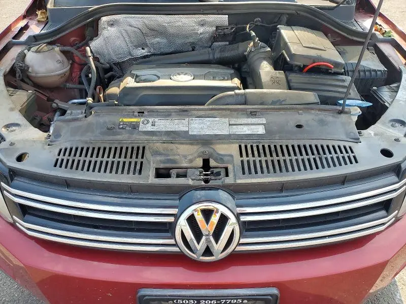 2013 VOLKSWAGEN TIGUAN S  