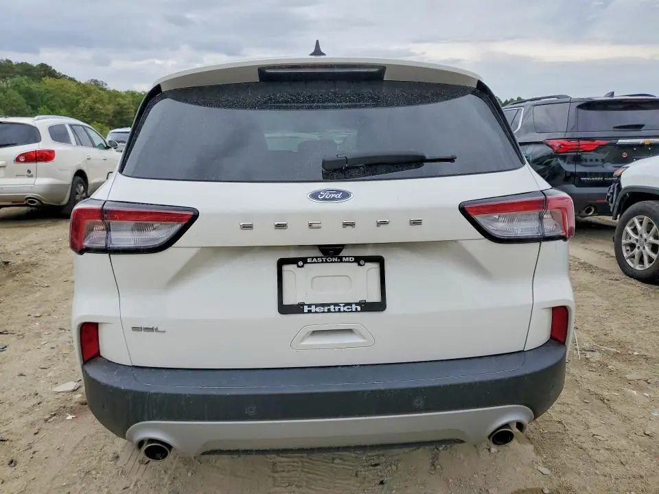 2021 FORD ESCAPE SEL  