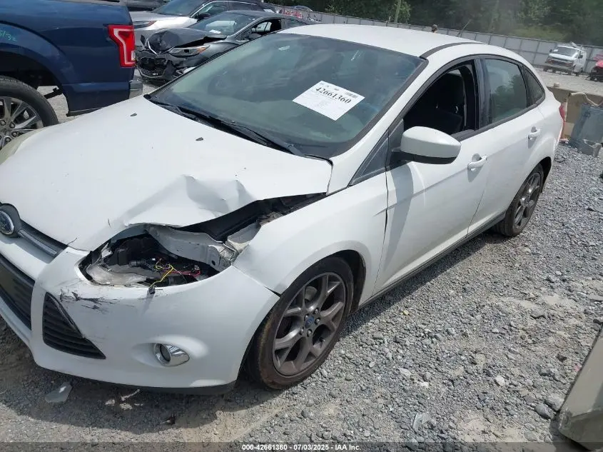 2012 FORD FOCUS SE