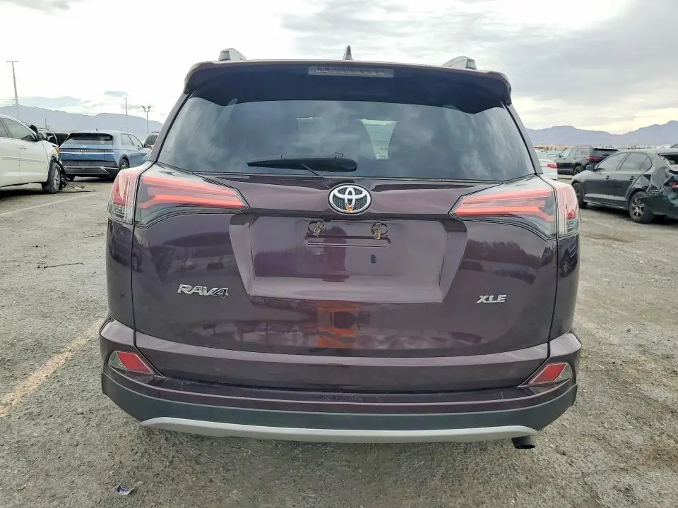 2016 TOYOTA RAV4 XLE  