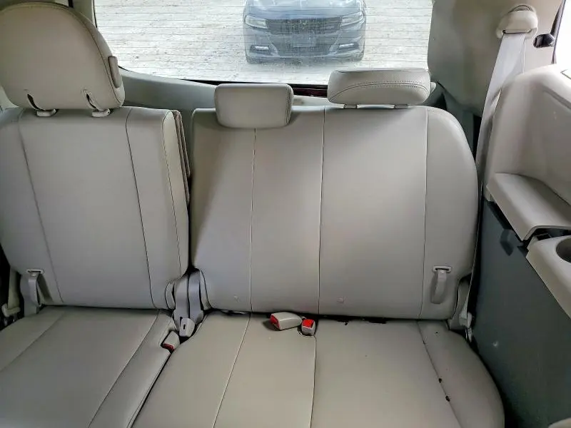 2011 TOYOTA SIENNA XLE 8-PASSENGER  