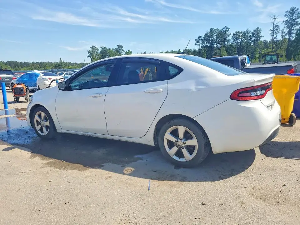 2015 DODGE DART SXT  