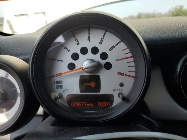 2011 MINI COOPER   