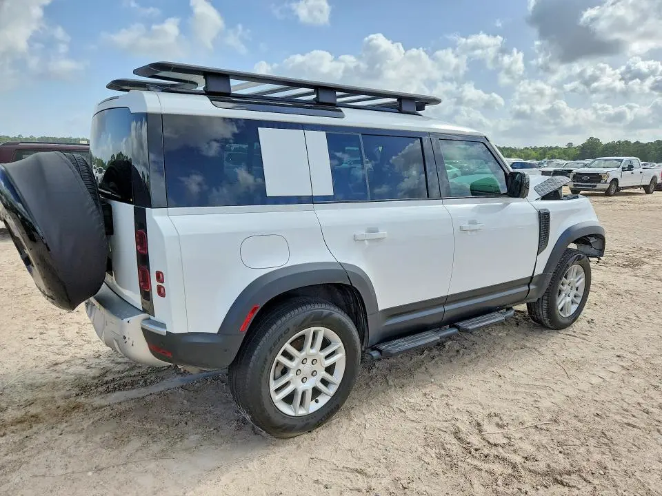 2025 LAND ROVER DEFENDER 110 S  