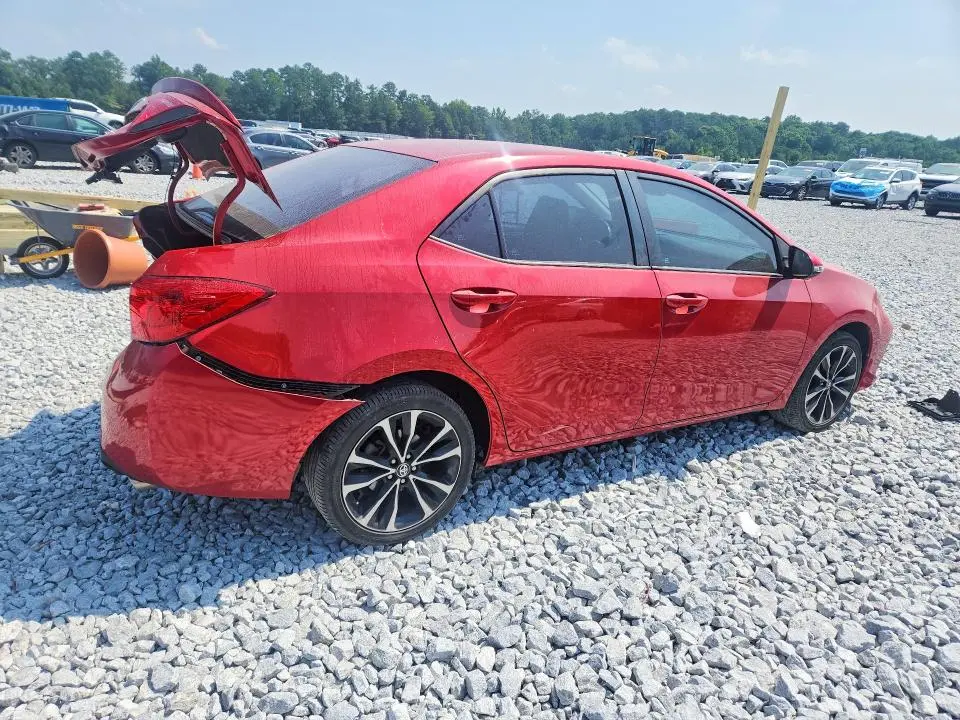 2017 TOYOTA COROLLA SE  