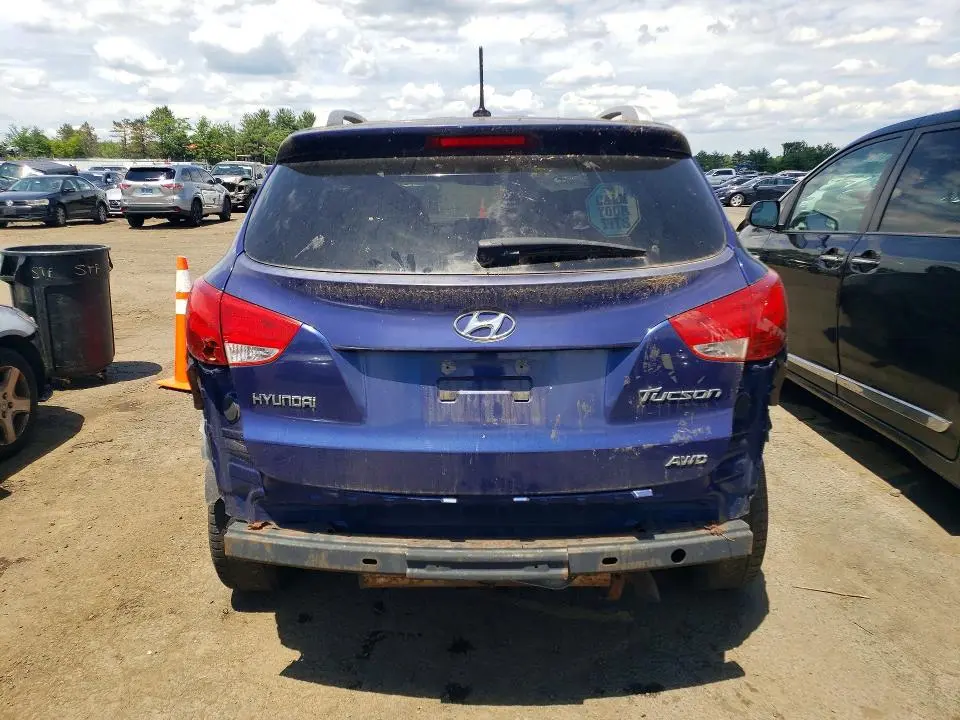 2012 HYUNDAI TUCSON GLS  